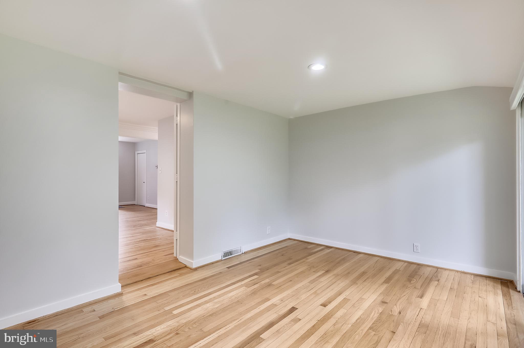 9311 Walden Road Silver Spring, MD 20901 - Photo 24 of 75 Family Room Room