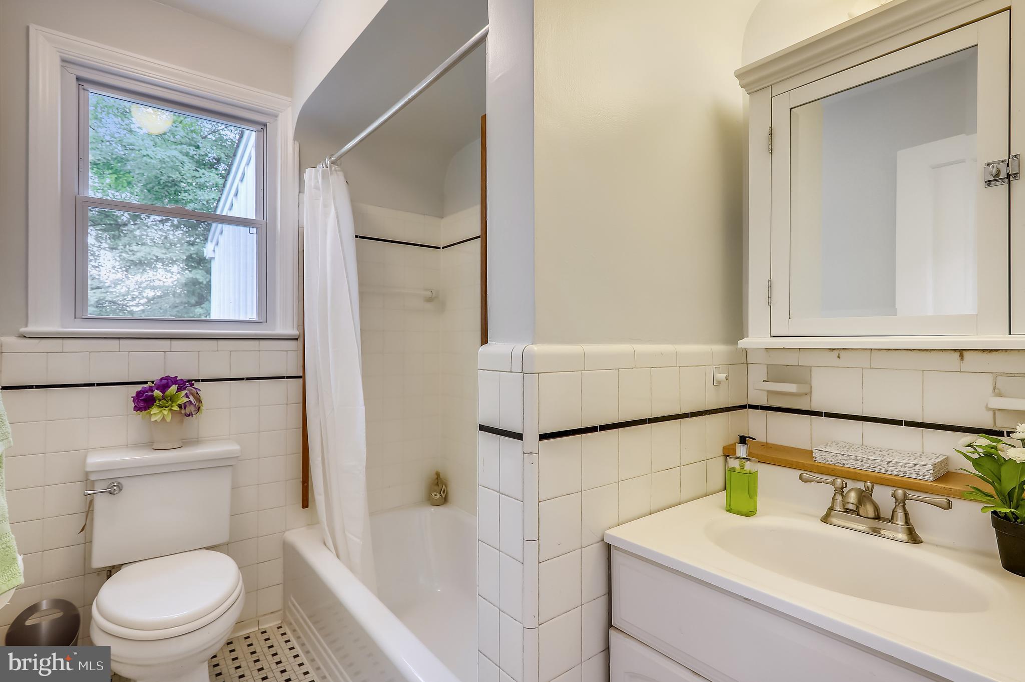 9311 Walden Road Silver Spring, MD 20901 - Photo 28 of 75 Full Bath on Main Level