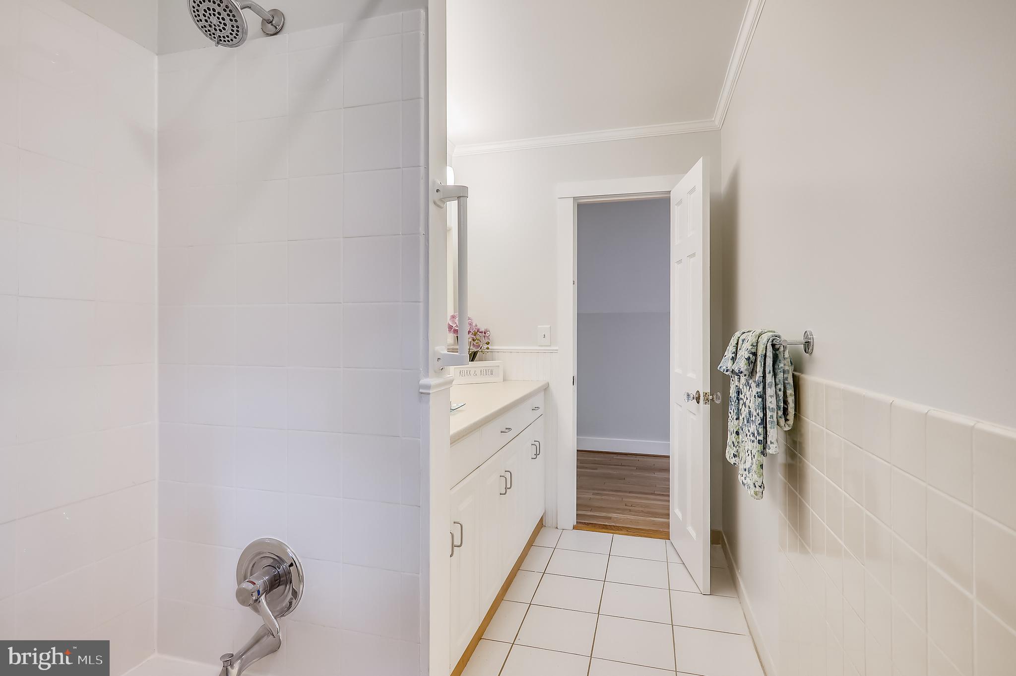 9311 Walden Road Silver Spring, MD 20901 - Photo 38 of 75 Full Bath on UL