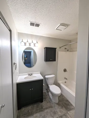 $1,900 | 2612 Franklin Crossing Road, Unit 2612, Franklin, MA 02038