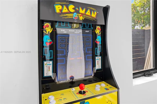 $25,000 | 550 Northwest 42nd Street, Miami, FL 33127