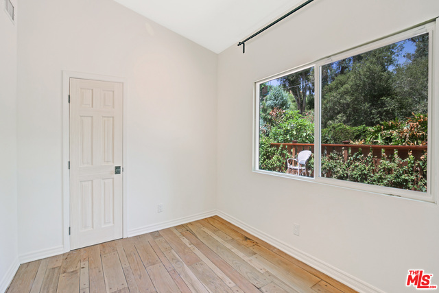 3099 Ellington Drive Los Angeles, CA 90068 - Photo 14 of 48