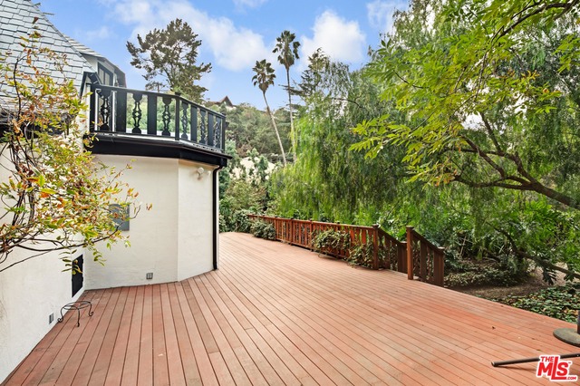 3099 Ellington Drive Los Angeles, CA 90068 - Photo 33 of 48