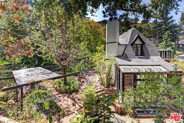 3099 Ellington Drive Los Angeles, CA 90068 - Photo 35 of 48