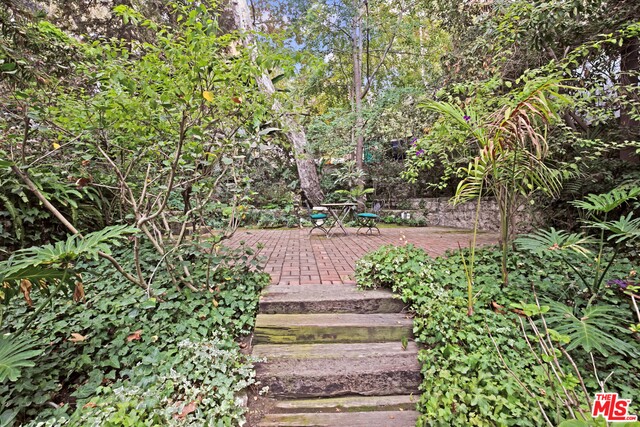 3099 Ellington Drive Los Angeles, CA 90068 - Photo 46 of 48