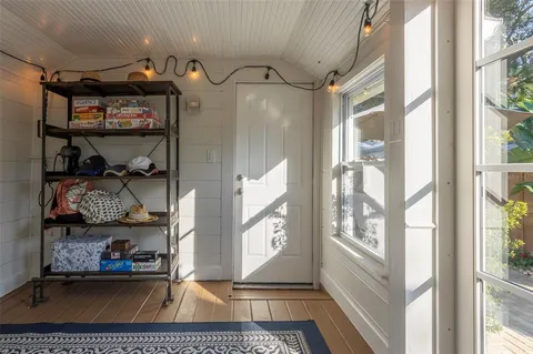a view of entryway with a view of a livingroom