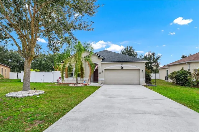 $2,000 | 1832 Piedmont Court, Mascotte, FL 34753