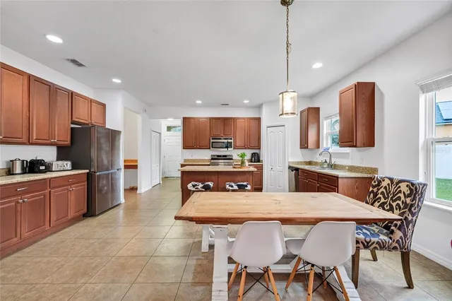 $2,000 | 1832 Piedmont Court, Mascotte, FL 34753