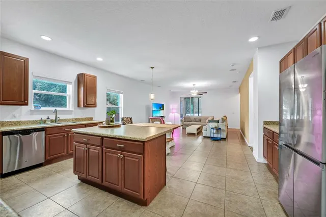 $2,000 | 1832 Piedmont Court, Mascotte, FL 34753