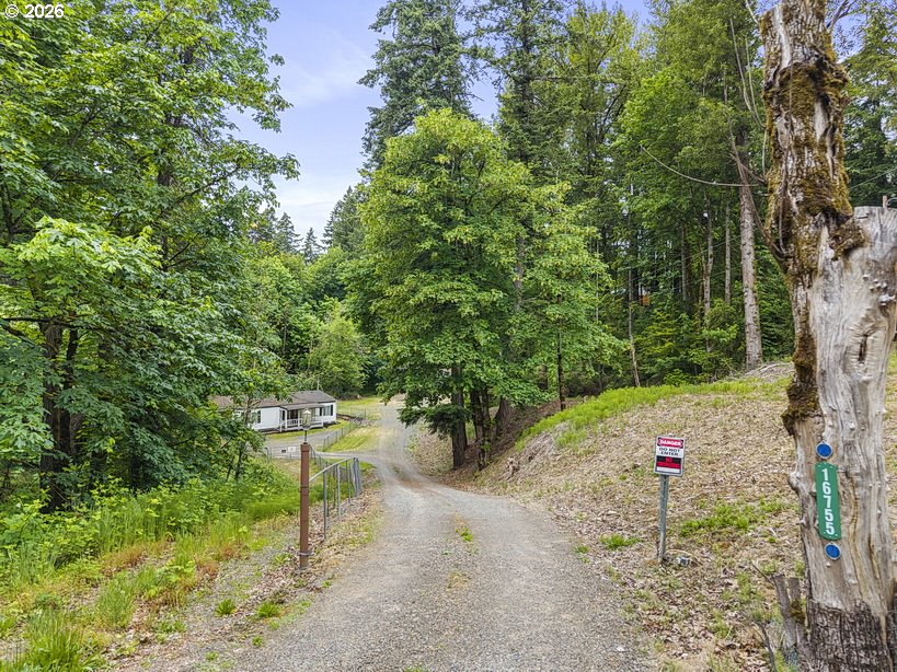 16755 South Livesay Road Oregon City, OR 97045 - Photo 2 of 38