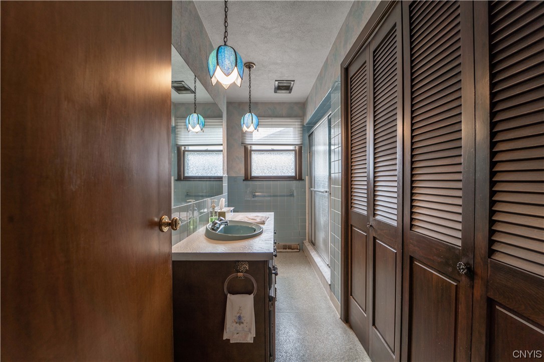 1200 Rutger Street Utica, NY 13501 - Photo 16 of 35