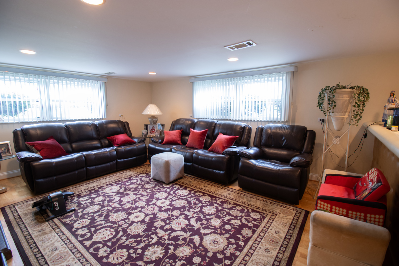8662 North Merrill Street Niles, IL 60714 - Photo 21 of 27 a living room with furniture and a window
