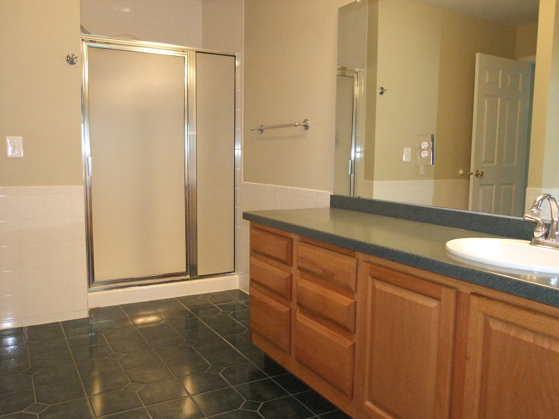 12 Roxiticus Court Annandale, NJ 08801 - Photo 11 of 23