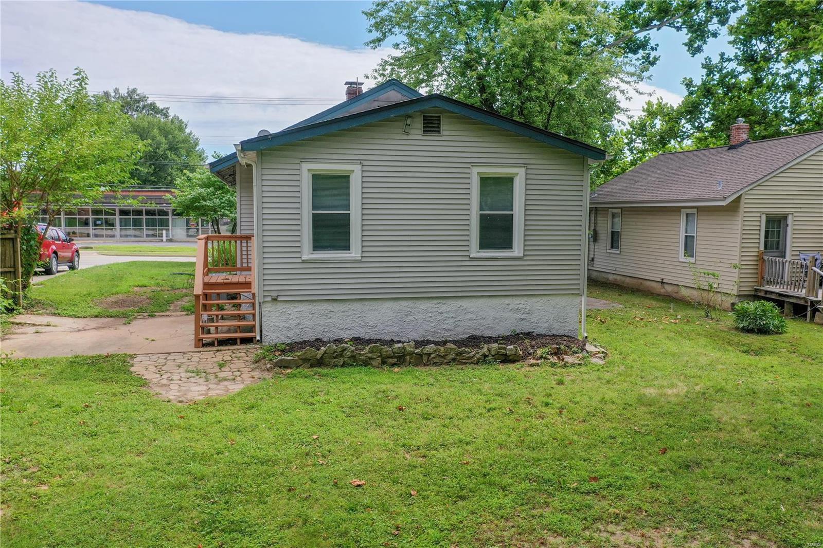 9023 Lackland Road St. Louis, MO 63114 - Photo 16 of 17 Gallery Image 16