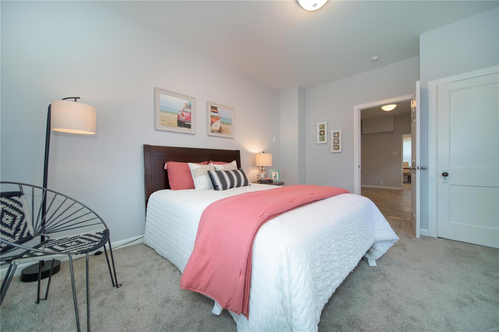 9023 Lackland Road St. Louis, MO 63114 - Photo 6 of 17 Gallery Image 6