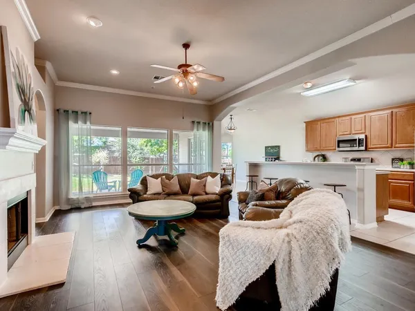 $2,295 | 20204 Mustang Island Circle, Pflugerville, TX 78660