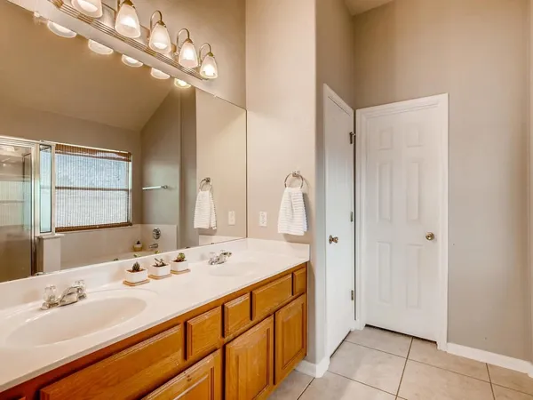 $2,295 | 20204 Mustang Island Circle, Pflugerville, TX 78660