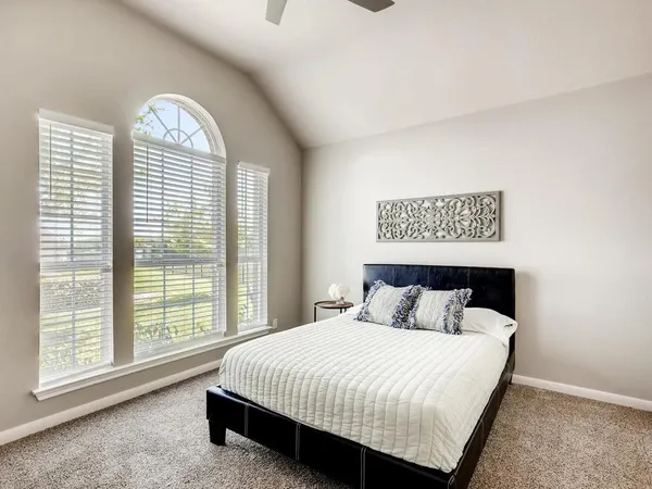 $2,295 | 20204 Mustang Island Circle, Pflugerville, TX 78660