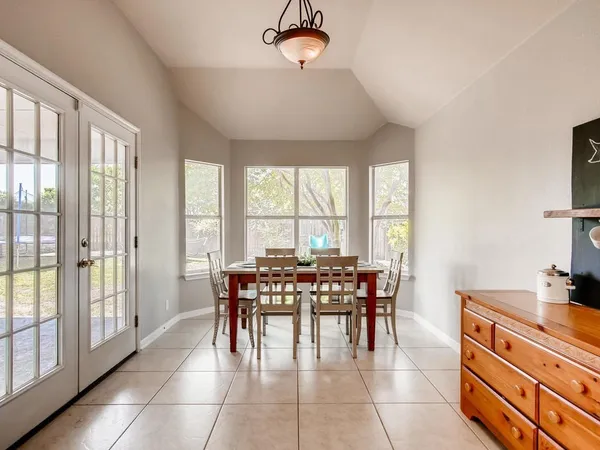 $2,295 | 20204 Mustang Island Circle, Pflugerville, TX 78660