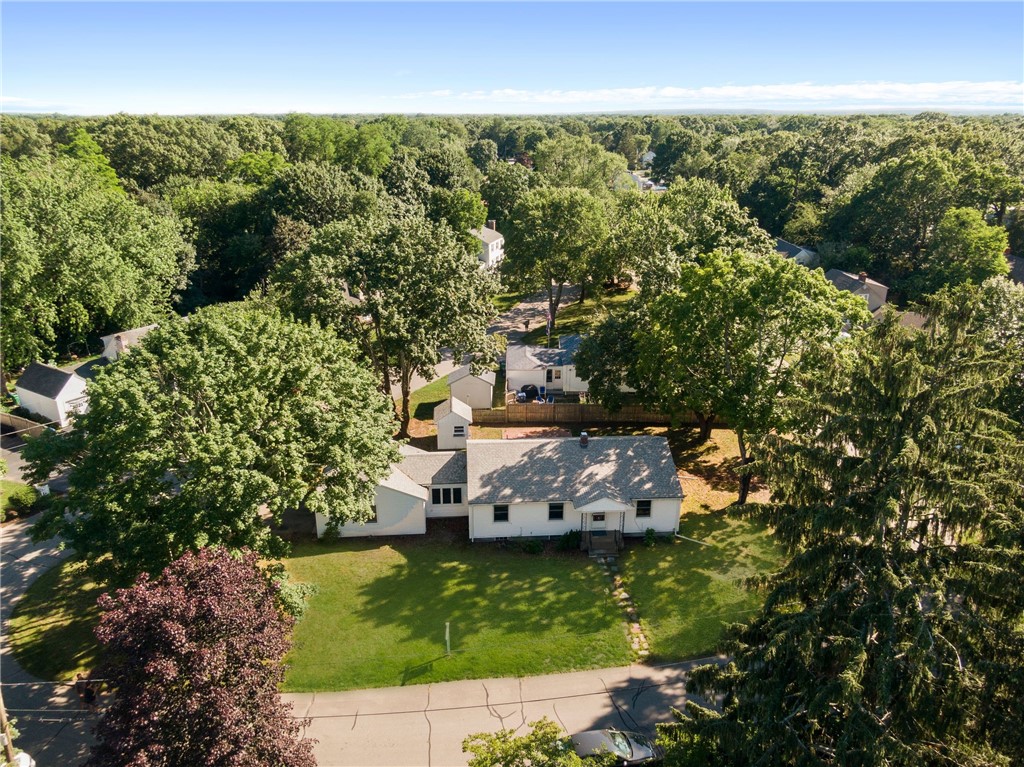 48 Circuit Drive Warwick, RI 02889 - Photo 2 of 49