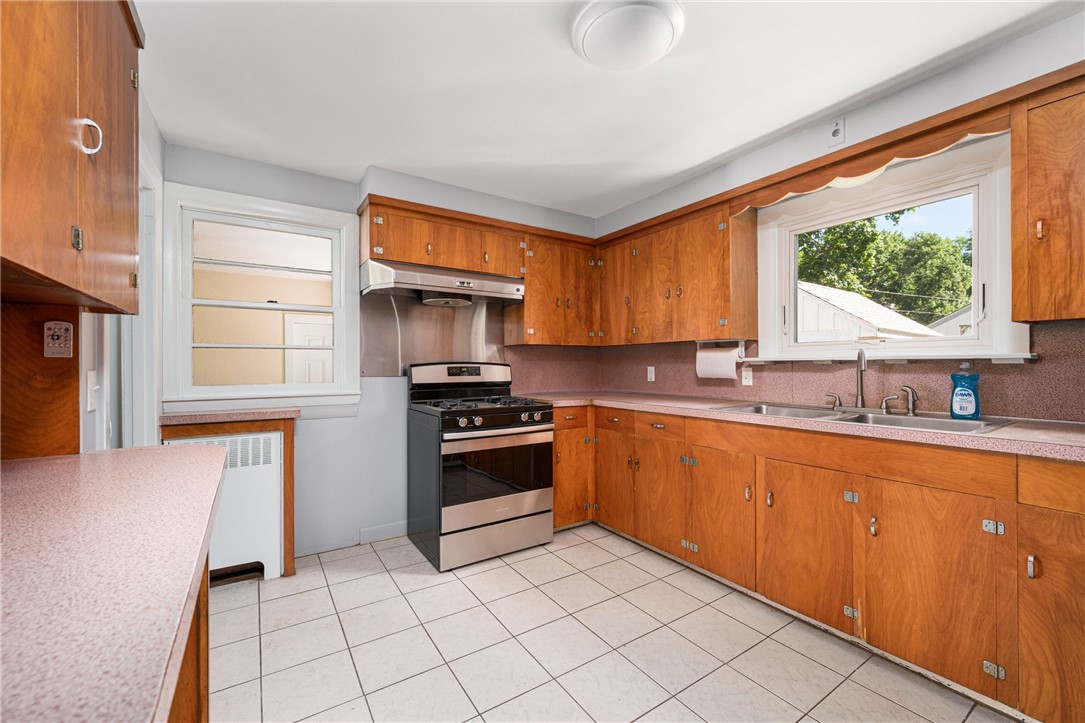 48 Circuit Drive Warwick, RI 02889 - Photo 25 of 49