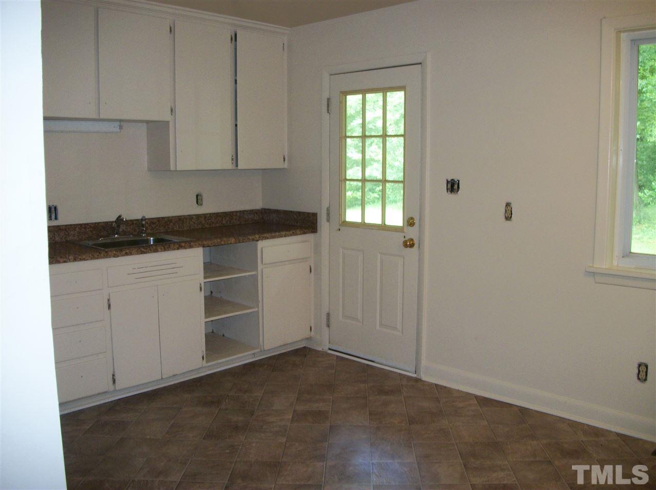 3906 Lexington Drive Raleigh, NC 27606 - Photo 9 of 11