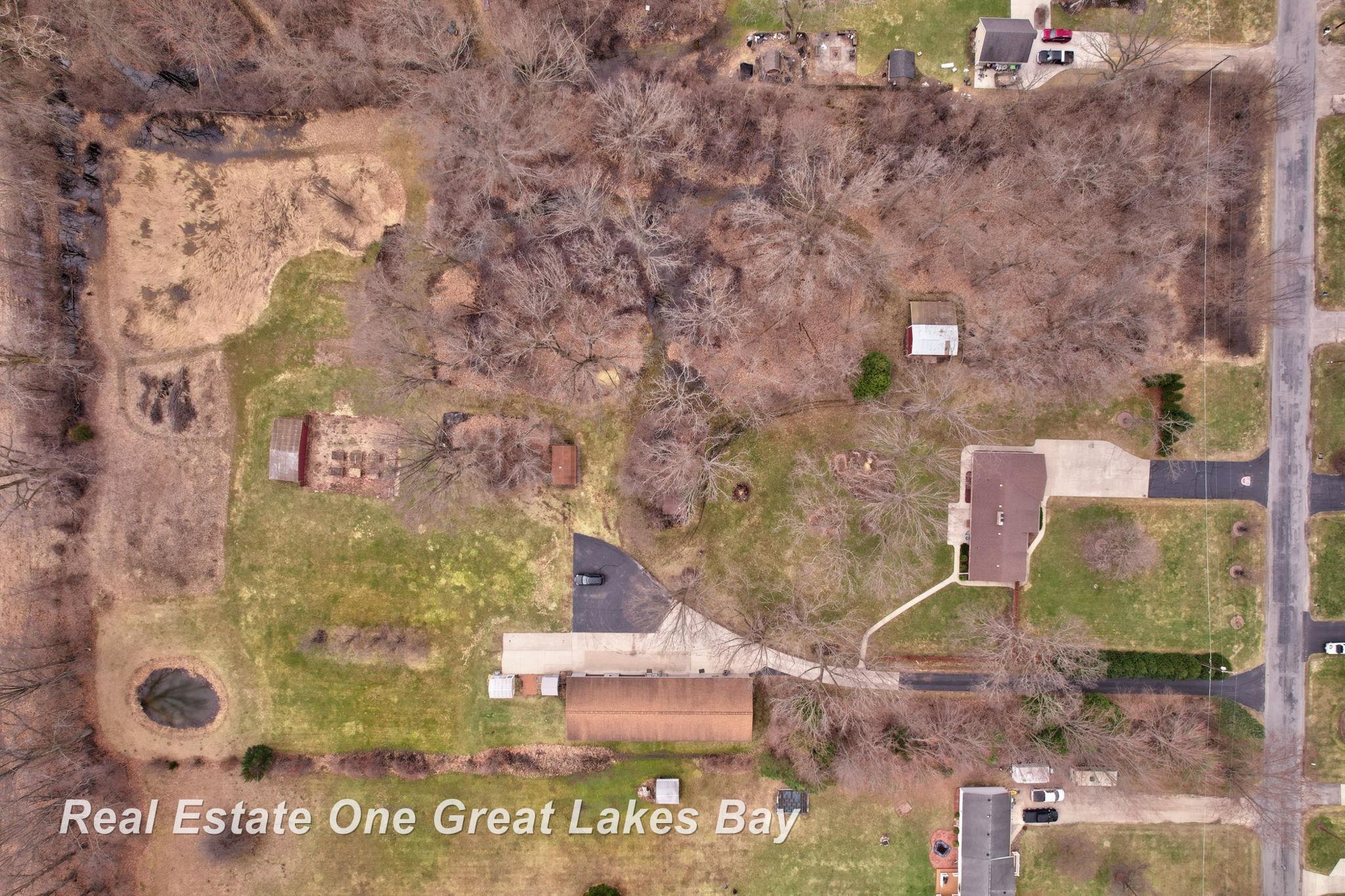 7205 Trinklein Road Saginaw, MI 48609 - Photo 69 of 81 50202618-bbd7a472-bbdf-4924-8e16-16d10b75c72c.JPG