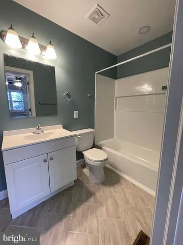 $1,750 | 817 Hastings Court, Newark, DE 19702