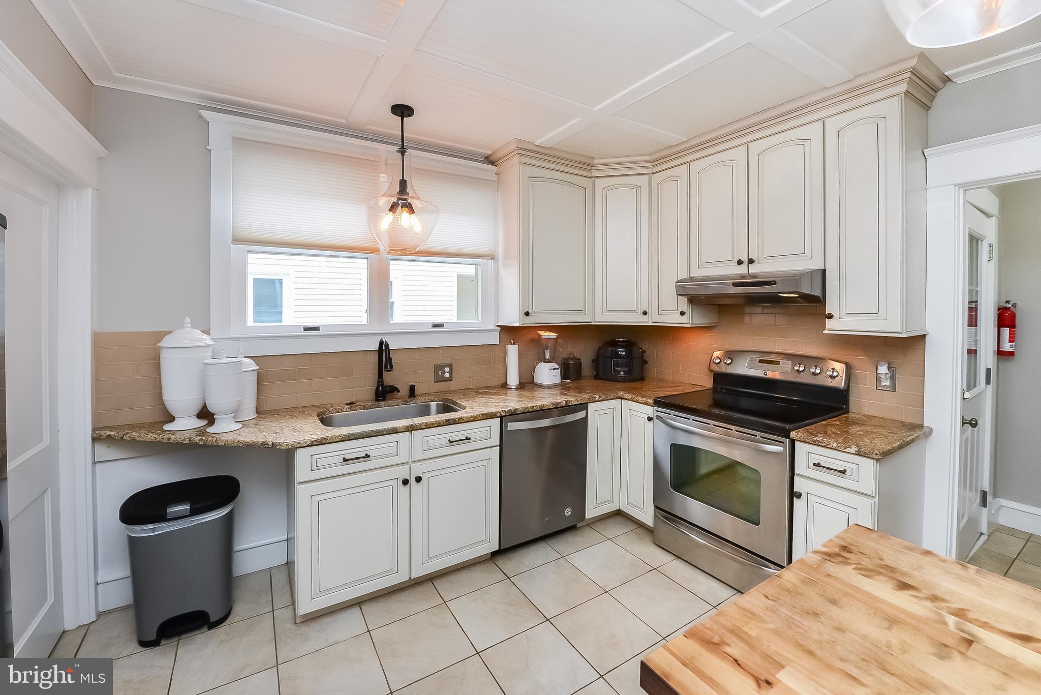 227 Hopkins Road Haddonfield, NJ 08033 - Photo 6 of 35 Gallery Image 6