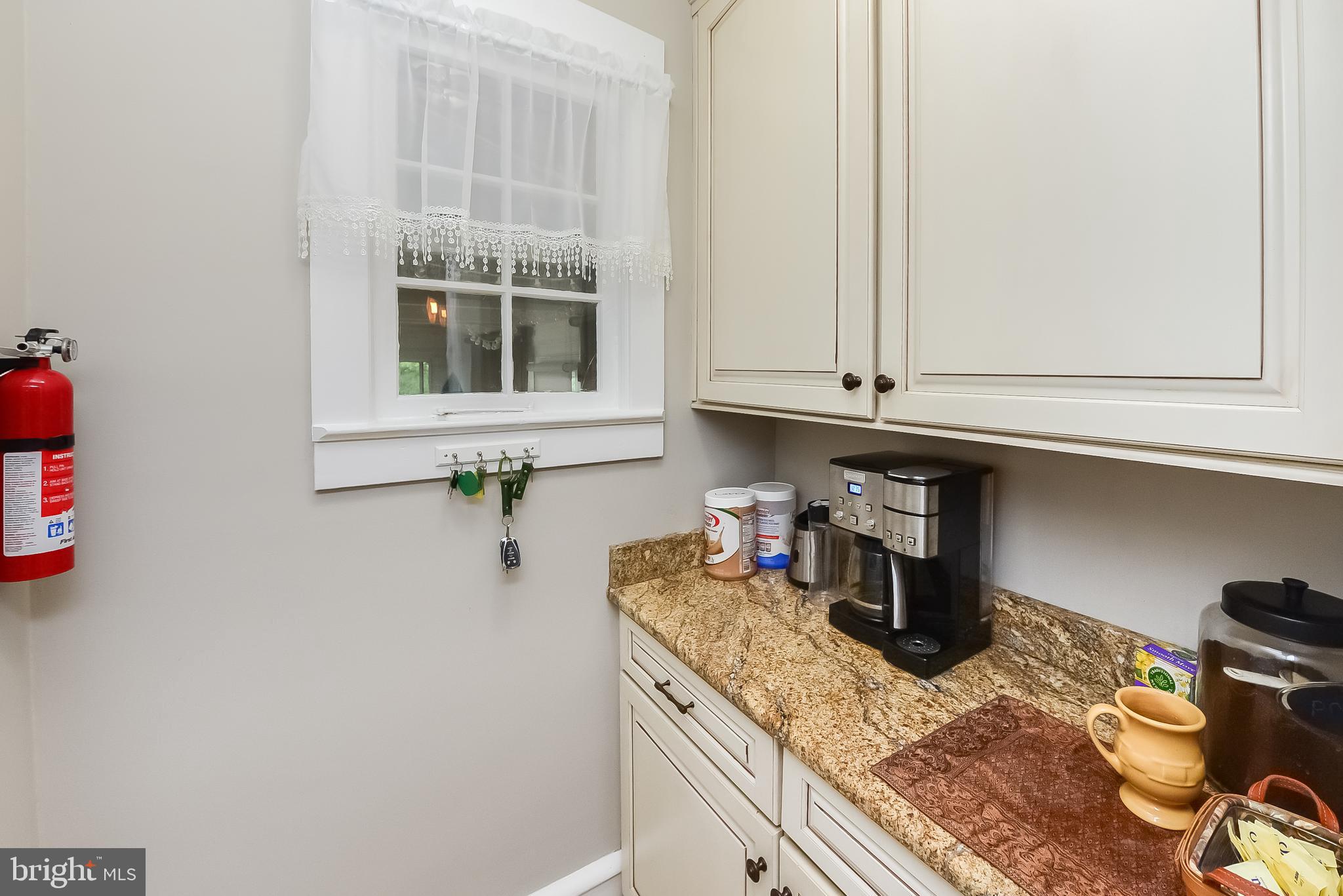 227 Hopkins Road Haddonfield, NJ 08033 - Photo 8 of 35 Gallery Image 8