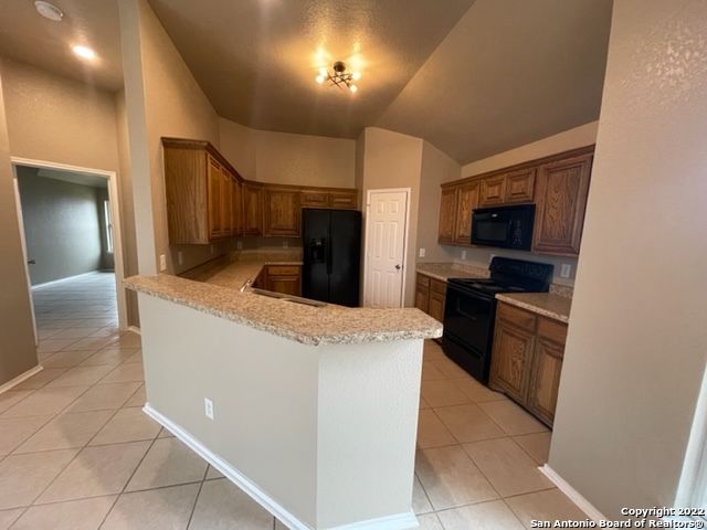 7402 Baja Point San Antonio, TX 78242 - Photo 11 of 33