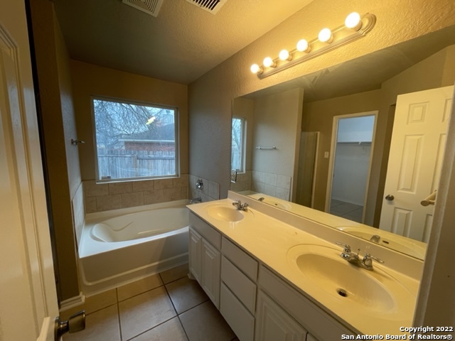 7402 Baja Point San Antonio, TX 78242 - Photo 18 of 33