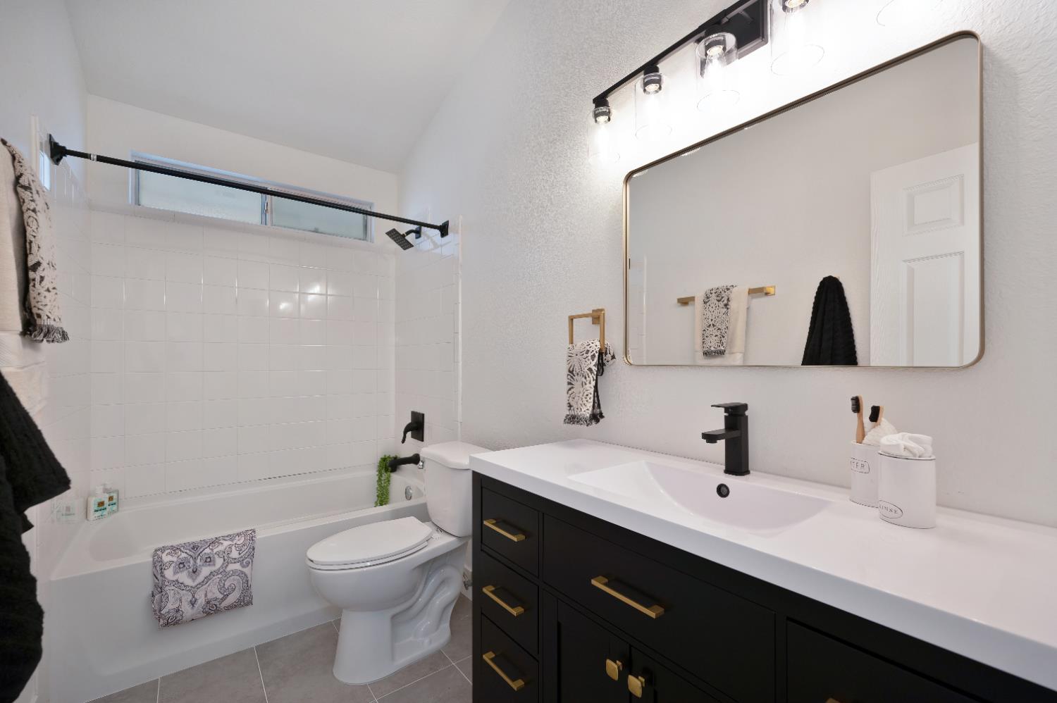 264 Delta Leaf Way Sacramento, CA 95838 - Photo 25 of 30