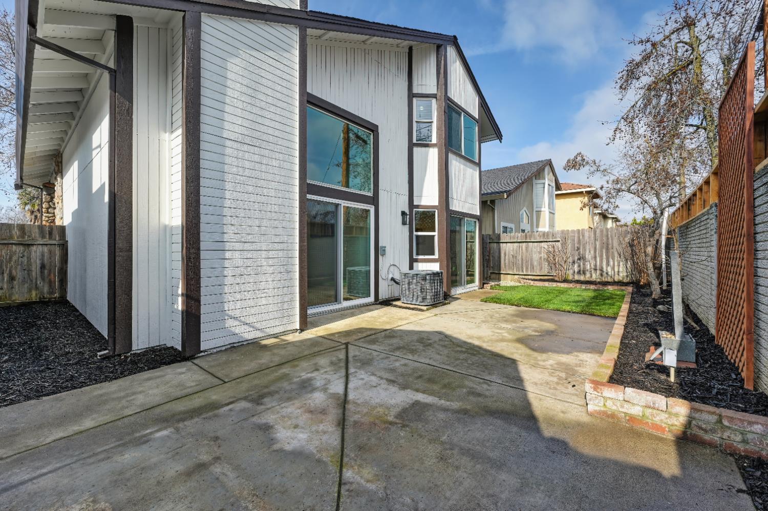 264 Delta Leaf Way Sacramento, CA 95838 - Photo 28 of 30