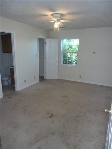 919 State Line Road Oak Grove, KY 42262 - Photo 5 of 9