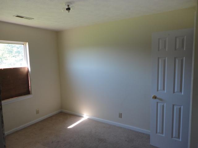 919 State Line Road Oak Grove, KY 42262 - Photo 6 of 9