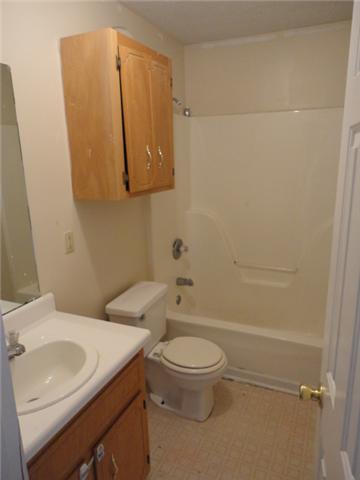 919 State Line Road Oak Grove, KY 42262 - Photo 7 of 9