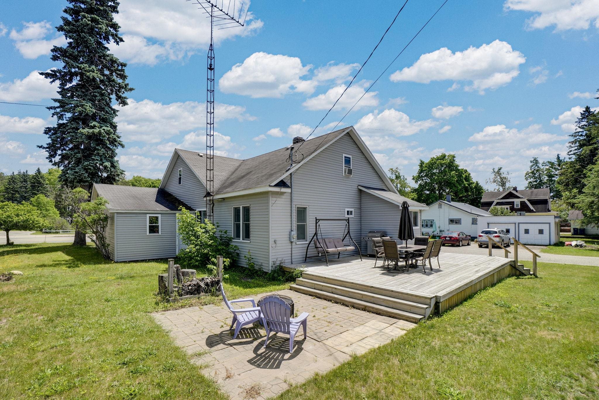 401 North Main St Lake Lake City, MI 49651 - Photo 3 of 39