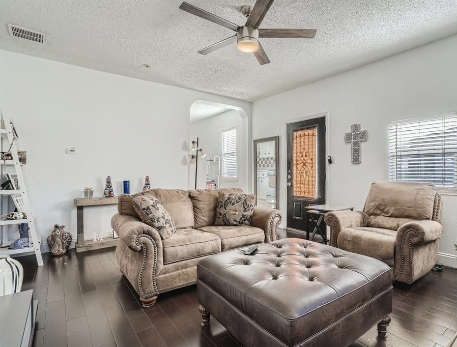 901 Calle Limon Austin, TX 78702 - Photo 1 of 1