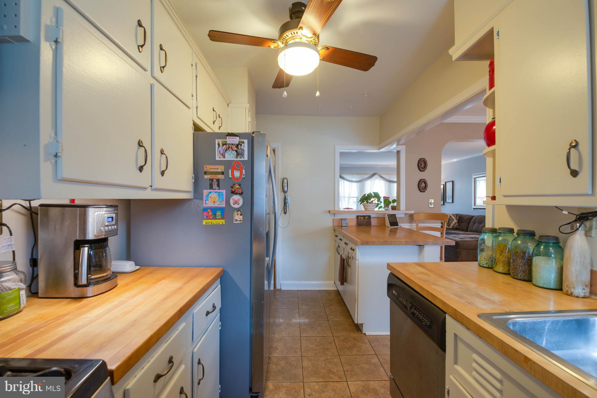 1814 Glen Ridge Road Towson, MD 21286 - Photo 12 of 30 Kitchen