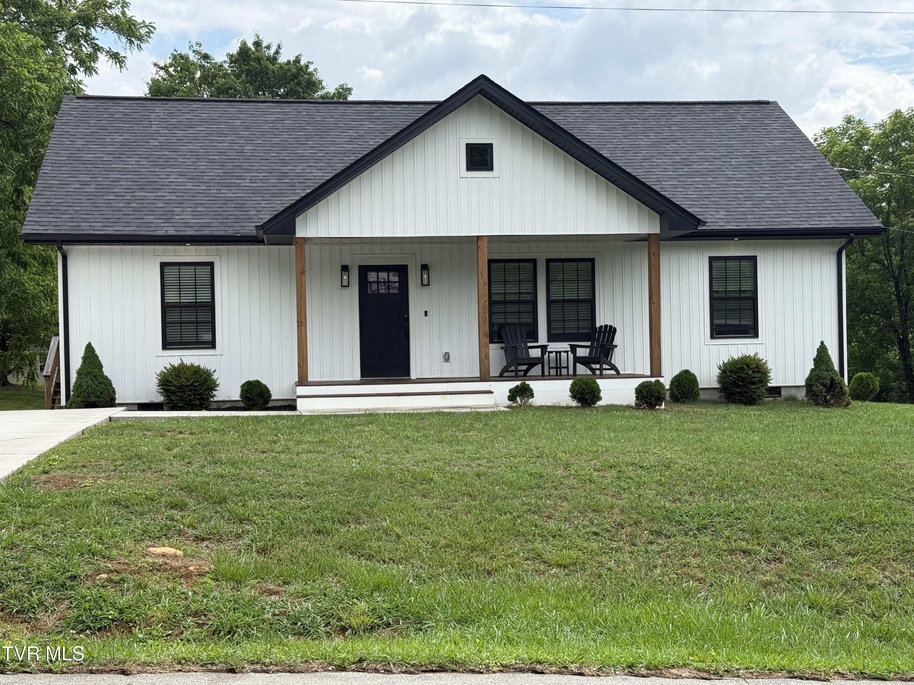 118 Ranger Drive Elizabethton, TN 37643 - Photo 1 of 34 IMG_5694