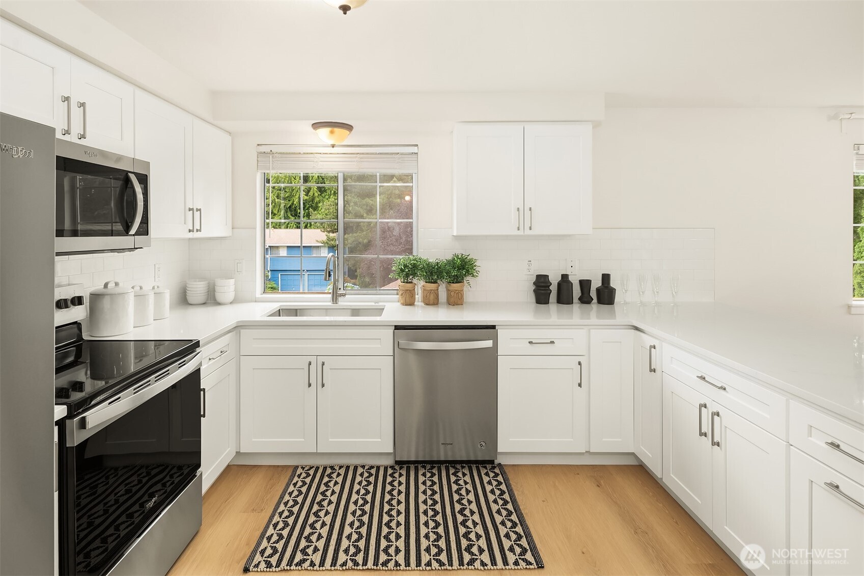 23031 20th Avenue Southeast Bothell, WA 98021 - Photo 9 of 40