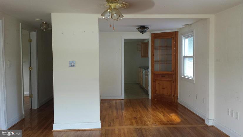 1636 Barclay Road Barclay, MD 21607 - Photo 6 of 12 Living Room