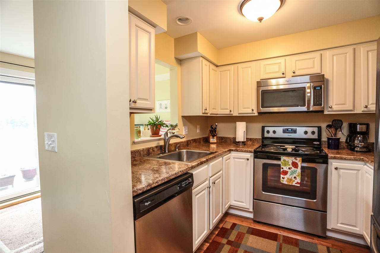 28 Dustin Homestead, Unit 28 Rochester, NH 03867 - Photo 9 of 38