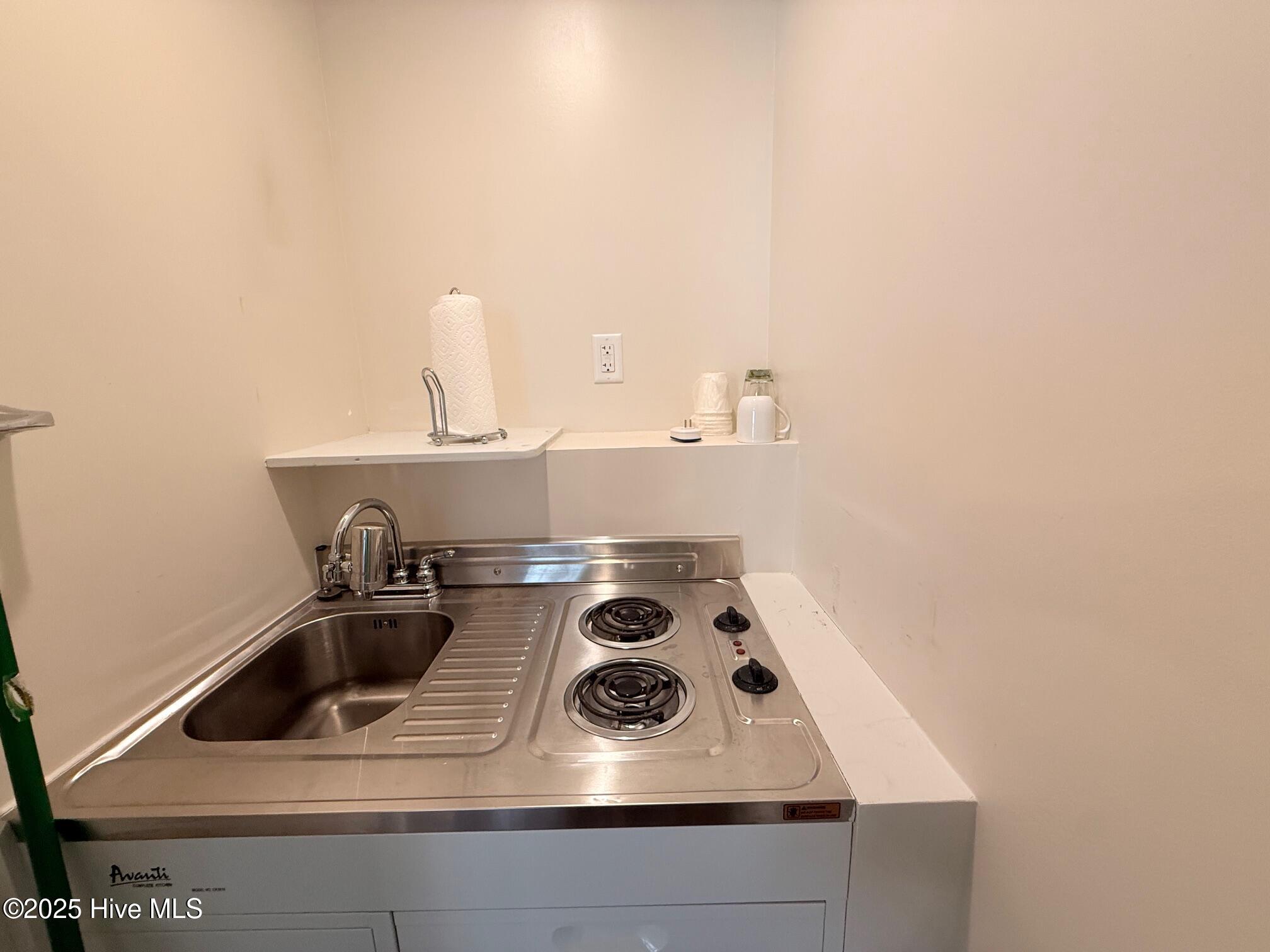 1914 Trent Boulevard, Unit 7 New Bern, NC 28560 - Photo 6 of 6 Room #7 Kitchen