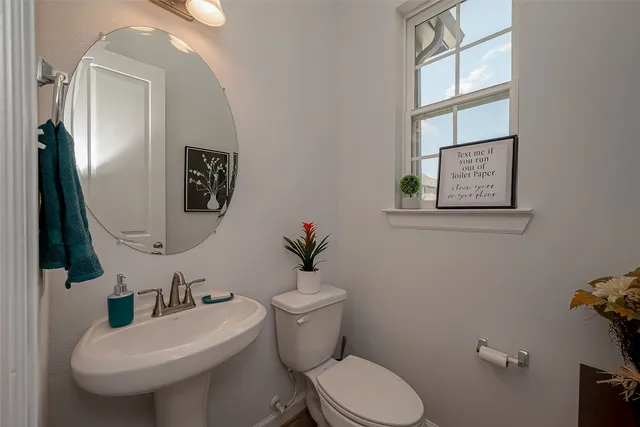 $3,300 | 9207 Secretariat Lane, Mont Belvieu, TX 77523