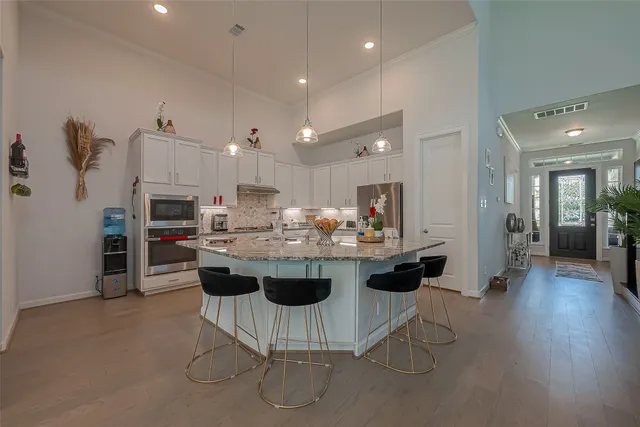 $3,300 | 9207 Secretariat Lane, Mont Belvieu, TX 77523