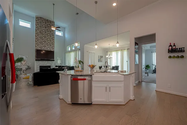 $3,300 | 9207 Secretariat Lane, Mont Belvieu, TX 77523