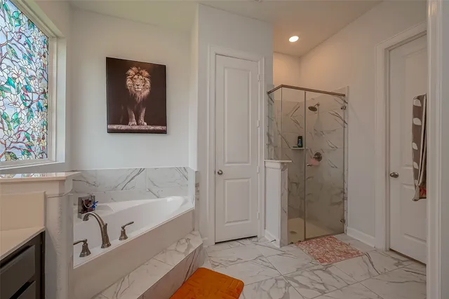 $3,300 | 9207 Secretariat Lane, Mont Belvieu, TX 77523