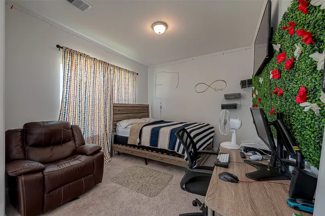 $3,300 | 9207 Secretariat Lane, Mont Belvieu, TX 77523